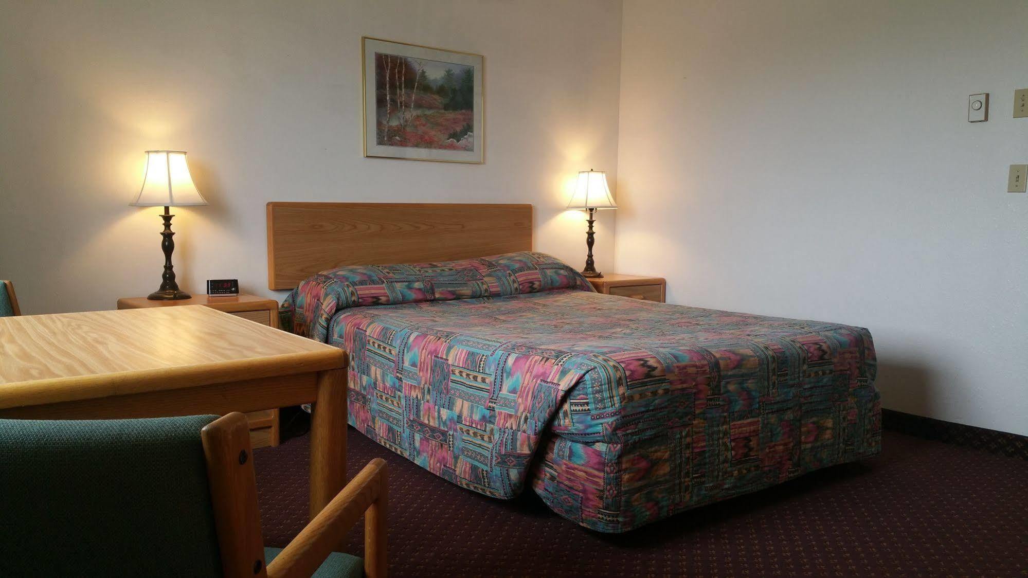 Travelodge By Wyndham Deer Lodge Montana Exterior photo